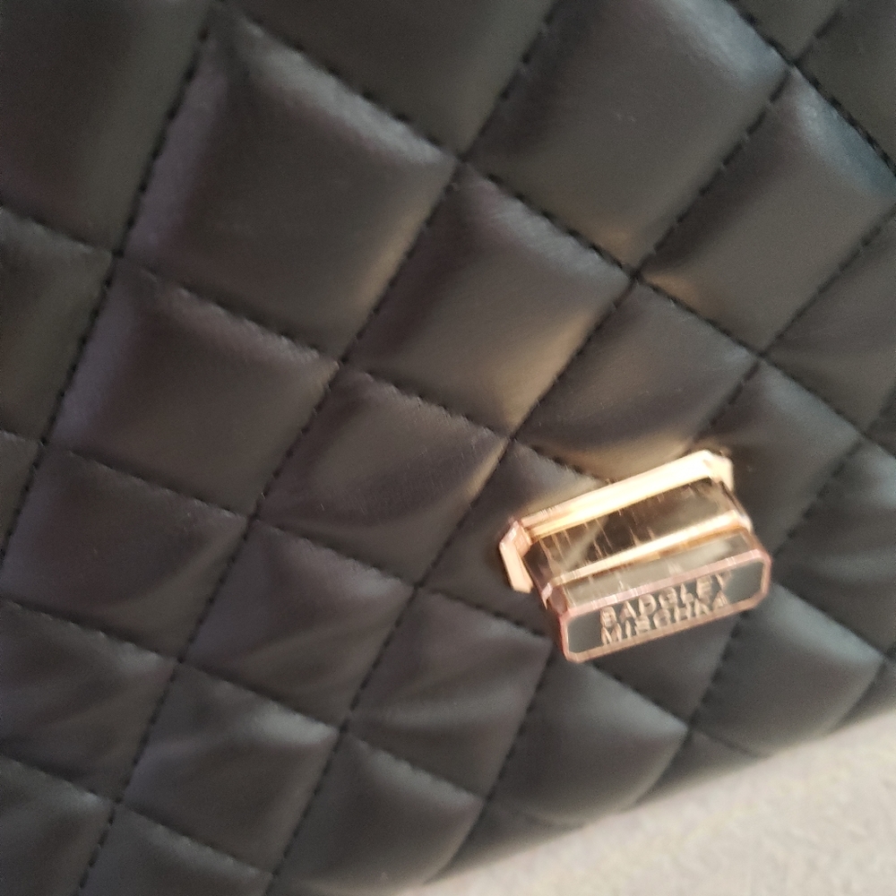 Badgley Mischka black pillow quilt purse / shoulder bag - Picture 4 of 16